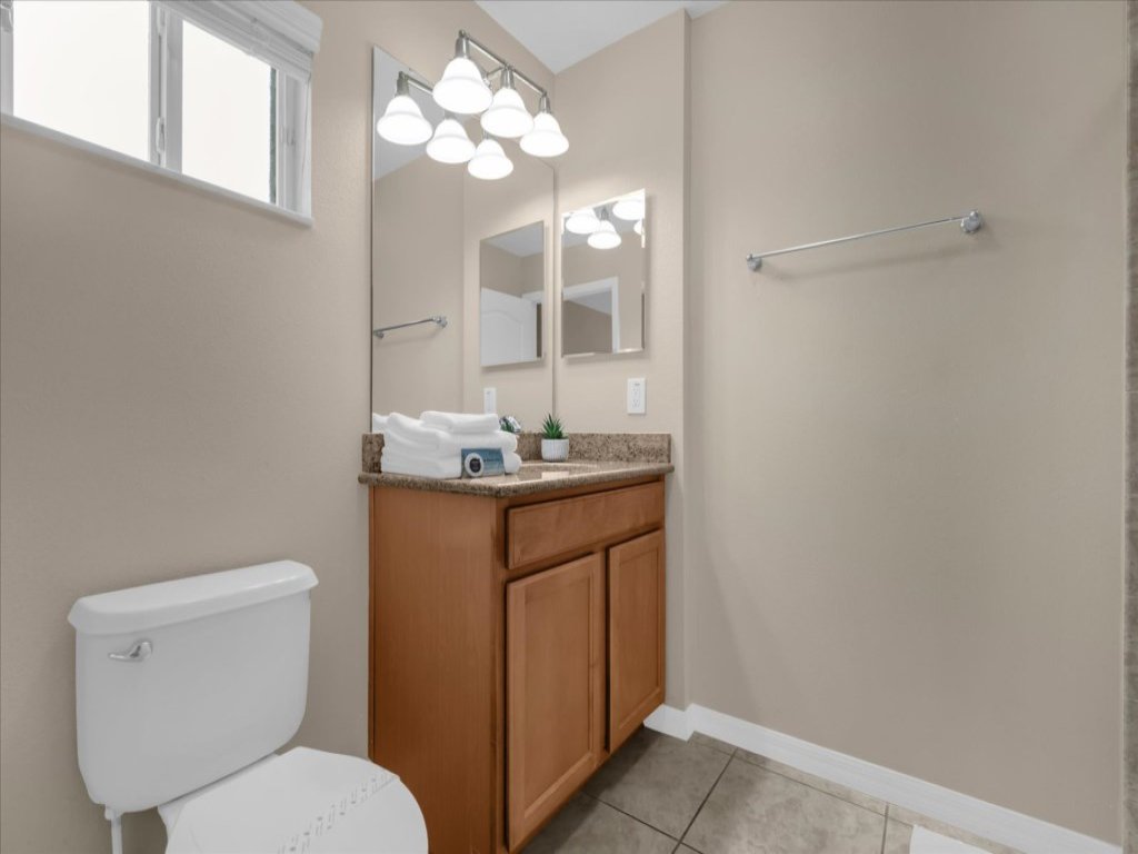 Elegant 5 Bed With Private Splash Pool Vacation Rental in Kissimmee - RedAwning
