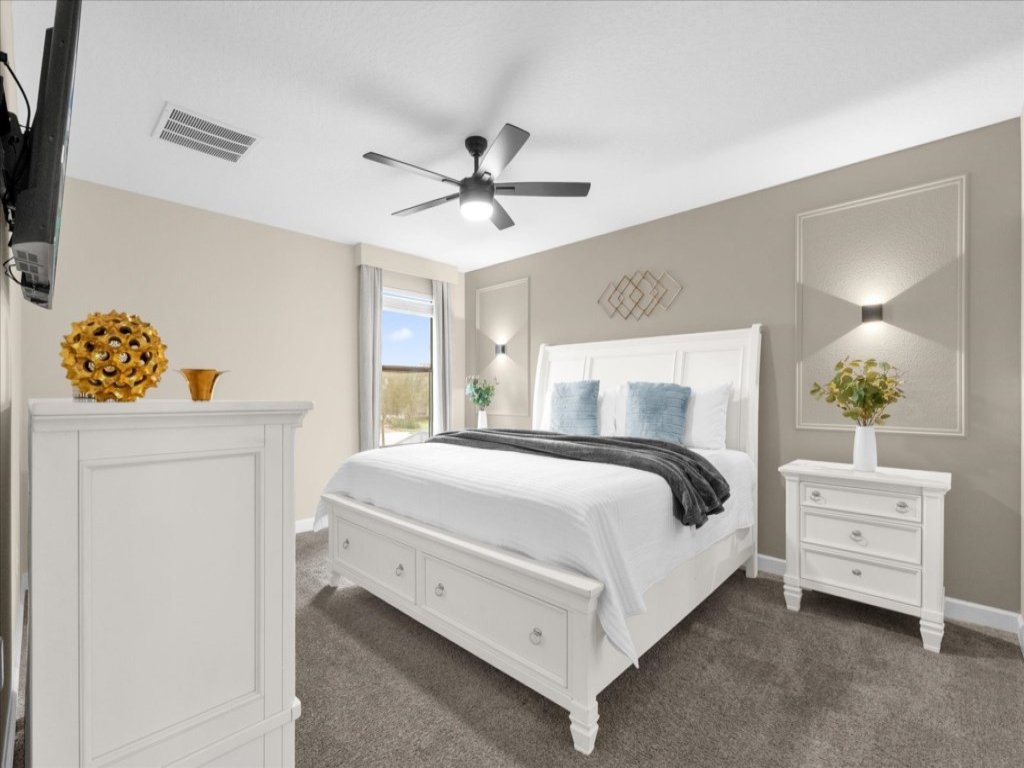 Luxury Pool & Spa Home Movie Theater/Game Room! Vacation Rental in Davenport - RedAwning
