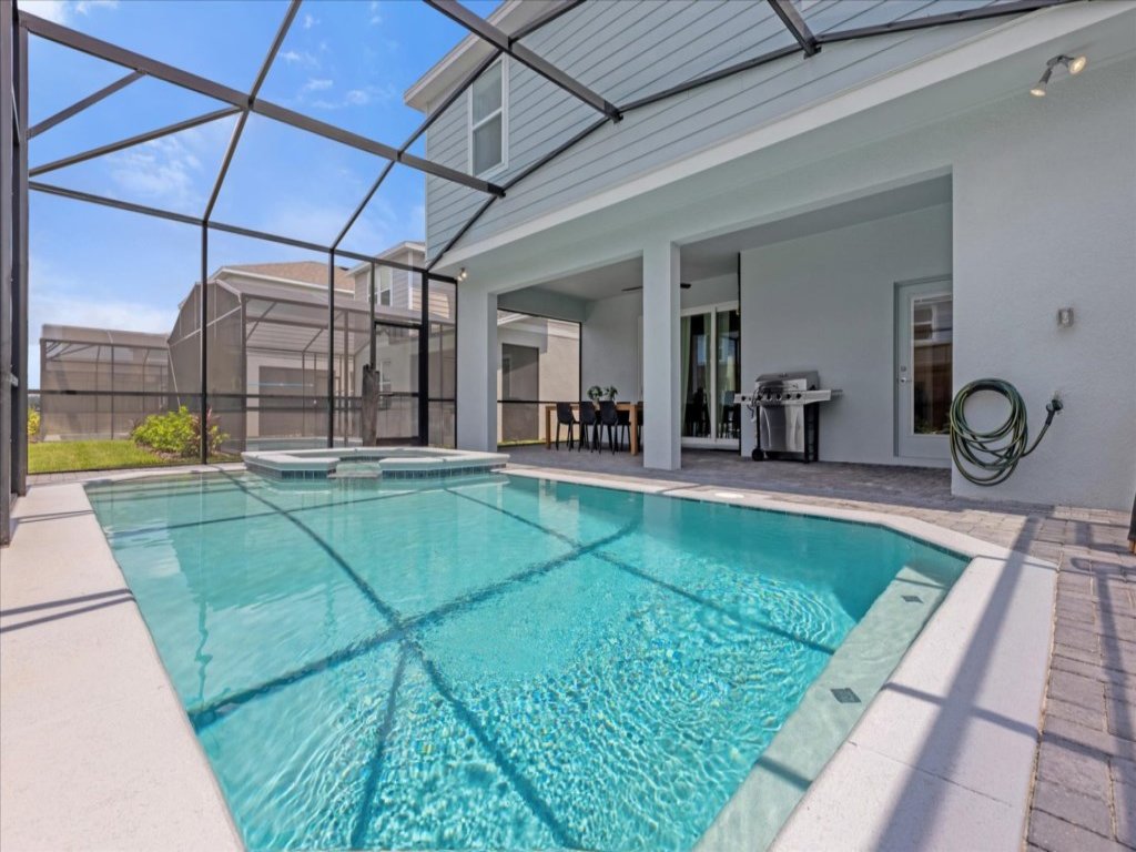 Quiet Luxury Beautiful Home & Pool Area Vacation Rental in Clermont - RedAwning