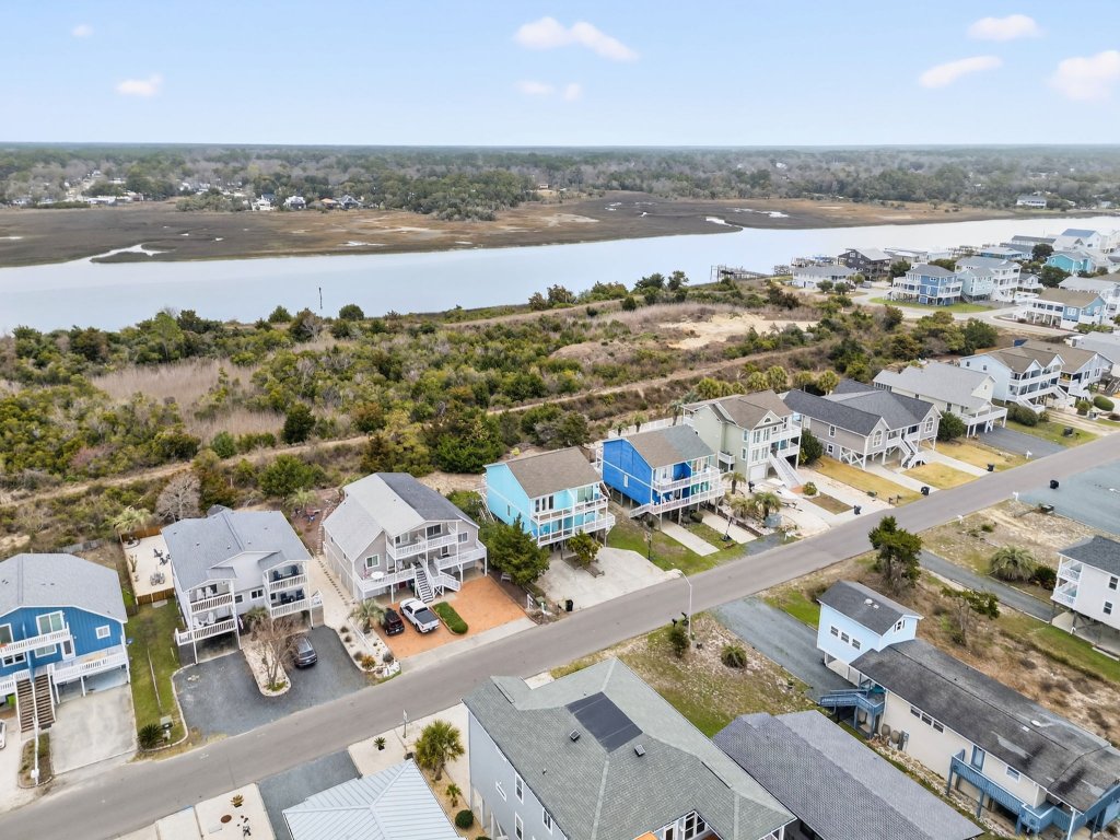 Times Like These / 256A Brunswick Ave West Vacation Rental in Holden Beach - RedAwning