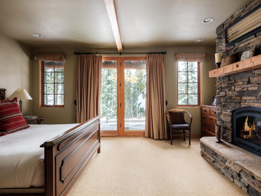 7 Mountain Home Vacation Rental in Big Sky - RedAwning
