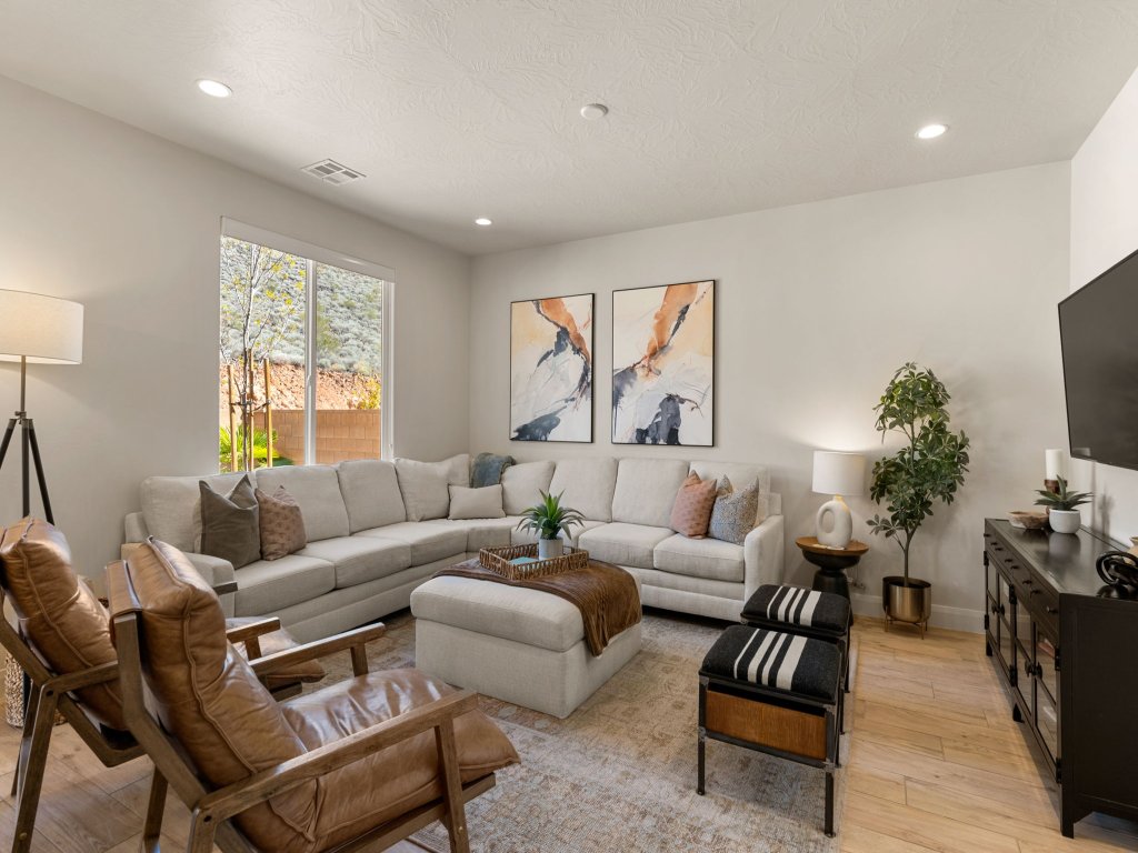 Sagebrush Terrace Vacation Rental in Utah - RedAwning