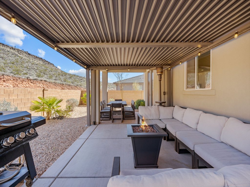 Sagebrush Terrace Vacation Rental in Utah - RedAwning