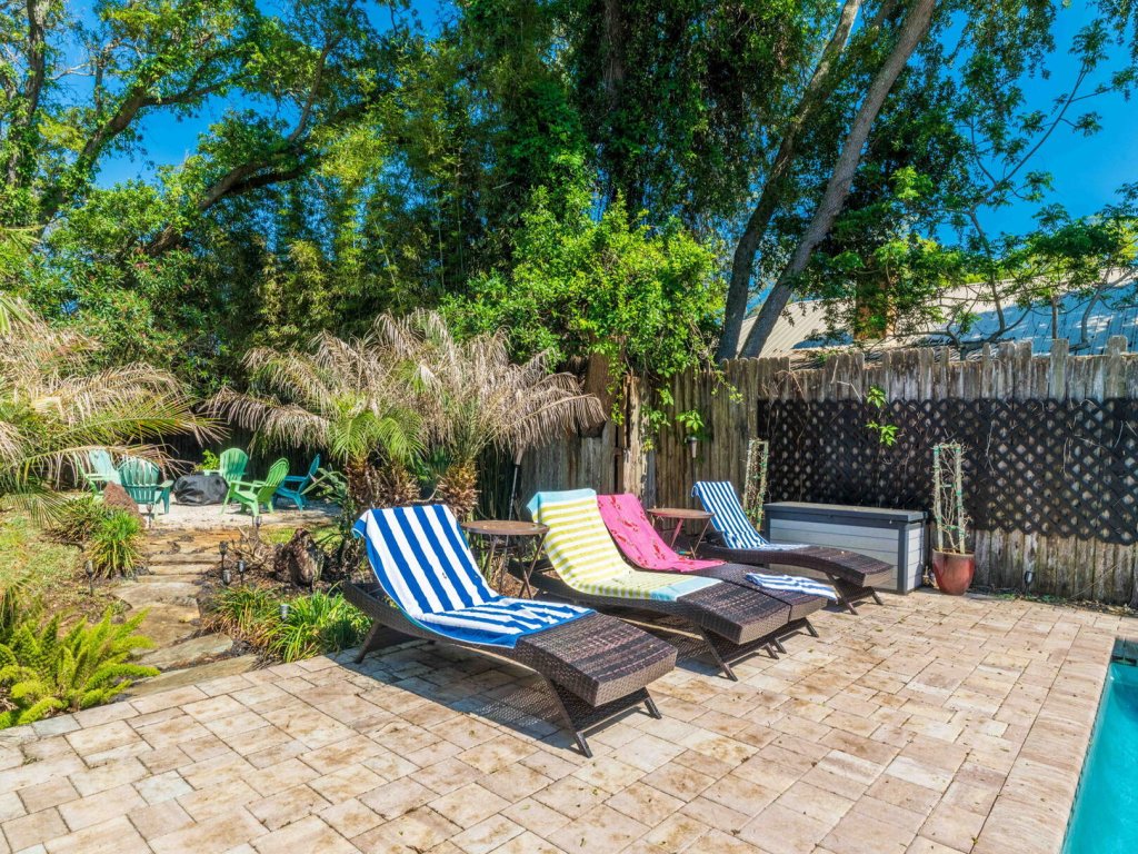 Vilano Zen Oasis Vacation Rental in Florida - RedAwning