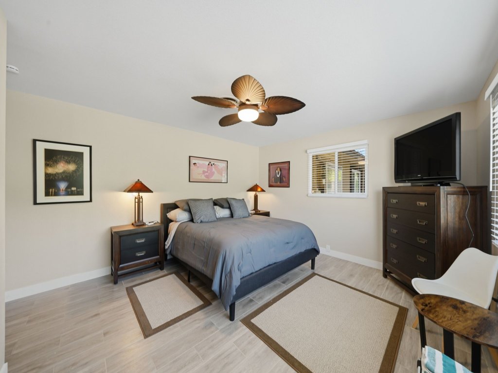The Peacock Villa - Designed for Extended Stays, Relocations & Groups, Pet Friendly! Vacation Rental in Las Vegas - RedAwning
