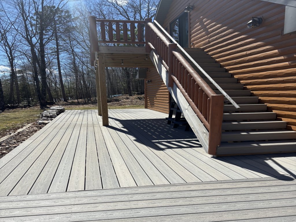 Yodeling Loon Hideaway Vacation Rental in Cable - RedAwning
