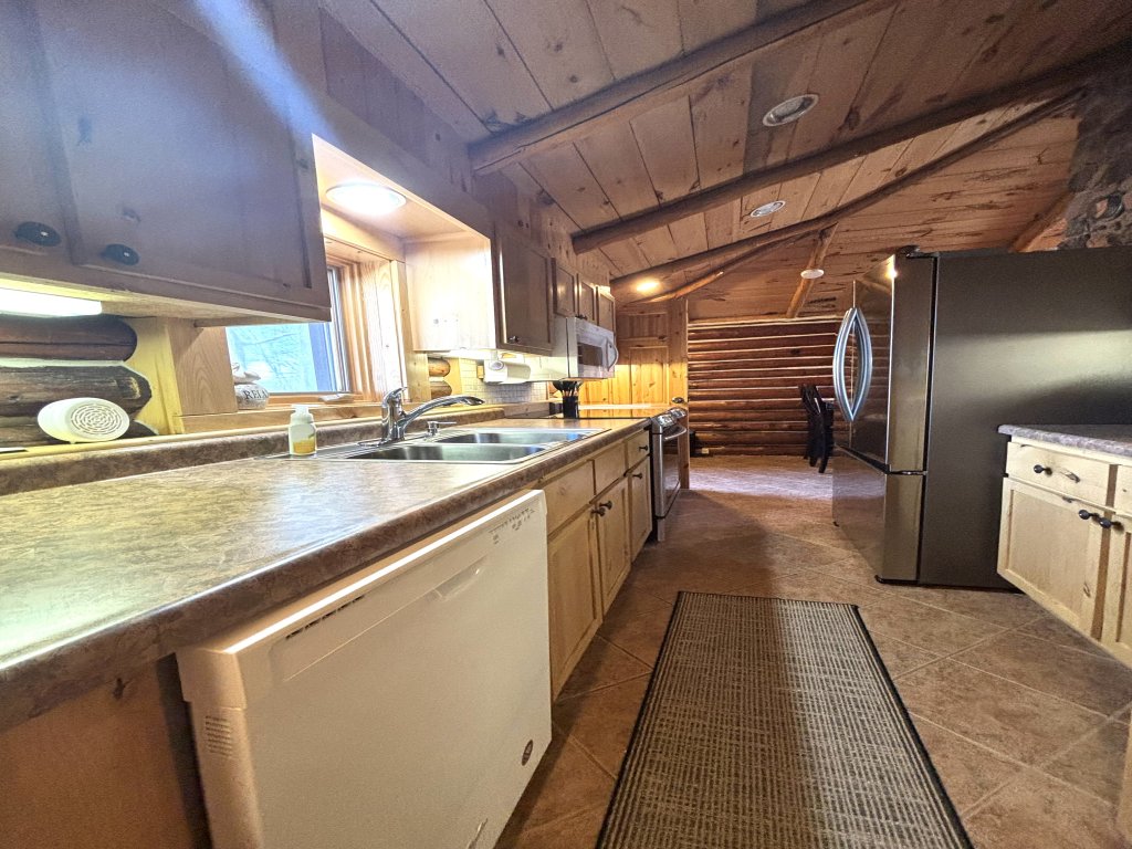 Yodeling Loon Hideaway Vacation Rental in Cable - RedAwning
