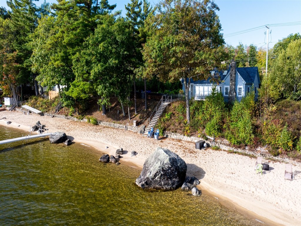 BLUEBIRD LIMIT 4 Vacation Rental in Maine - RedAwning