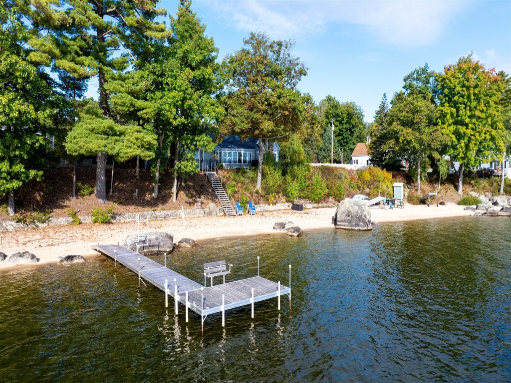 BLUEBIRD LIMIT 4 Vacation Rental in Maine - RedAwning