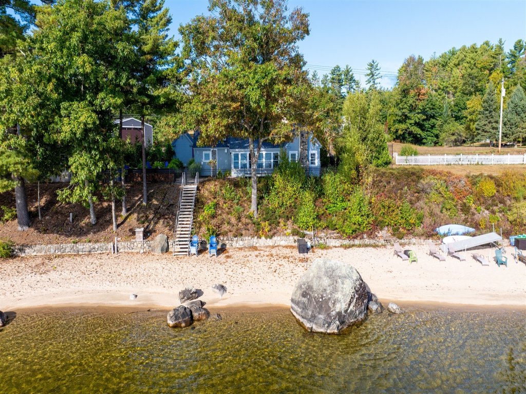 BLUEBIRD LIMIT 4 Vacation Rental in Maine - RedAwning