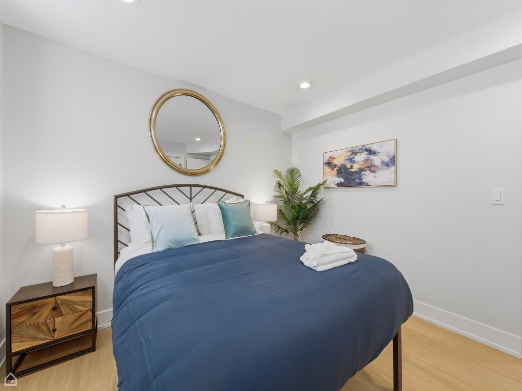 Newly Renovated 3BR/2BA in Heart of Andersonville Vacation Rental in Chicago - RedAwning