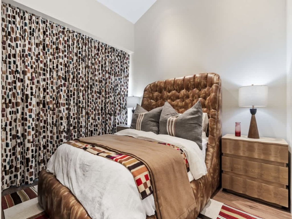 124 36th St | An Artistic Masterpiece by the Ocean Vacation Rental in Newport Beach - RedAwning