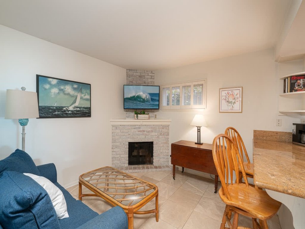 223 Agate | Enchanting Balboa Island 4bdr Vacation Rental in Newport Beach - RedAwning