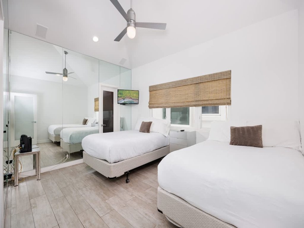204 E Oceanfront B | Beachfront Bliss • Rooftop + Ocean Views  Vacation Rental in Newport Beach - RedAwning