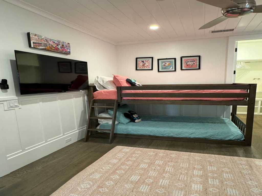 1225 W Balboa Blvd B | Coastal Luxury Retreat w/ Stunning Rooftop Deck Vacation Rental in Newport Beach - RedAwning