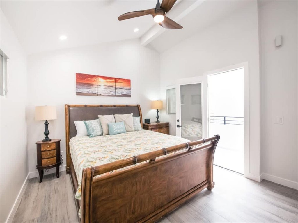 122 36th St A & B | Gorgeous + Modern Oasis w/ Huge Front Patio Vacation Rental in Newport Beach - RedAwning