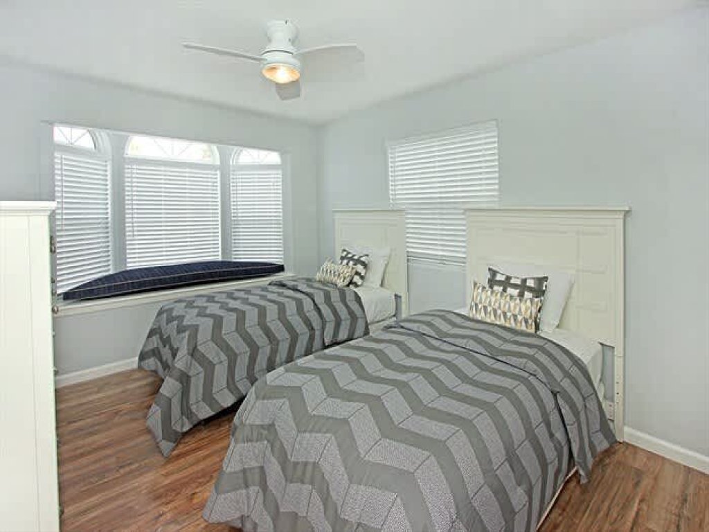 1404 W Oceanfront ABC | 8-Bedroom Beachfront Triplex – Ideal for Extended Vacation Rental in Newport Beach - RedAwning