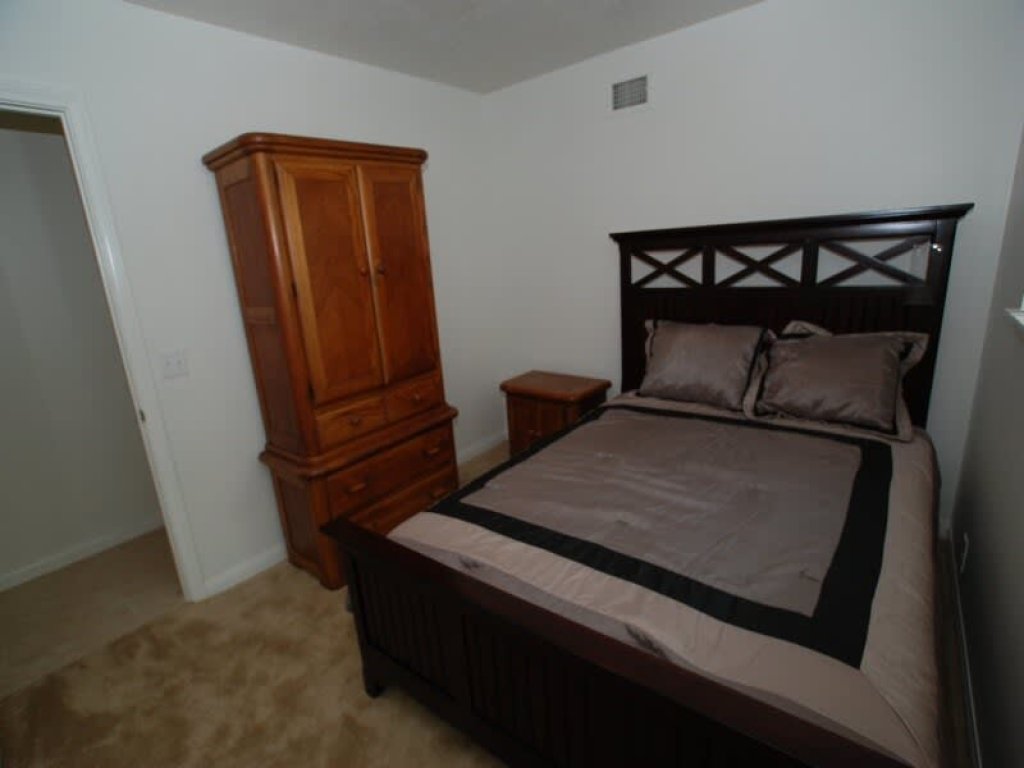 121 33rd St A&B | 7 Bdr. Duplex In The Heart Of The Peninsula Vacation Rental in Newport Beach - RedAwning
