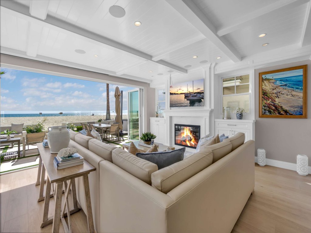 5305 Seashore Dr | Luxury Beachfront Escape  Vacation Rental in Newport Beach - RedAwning