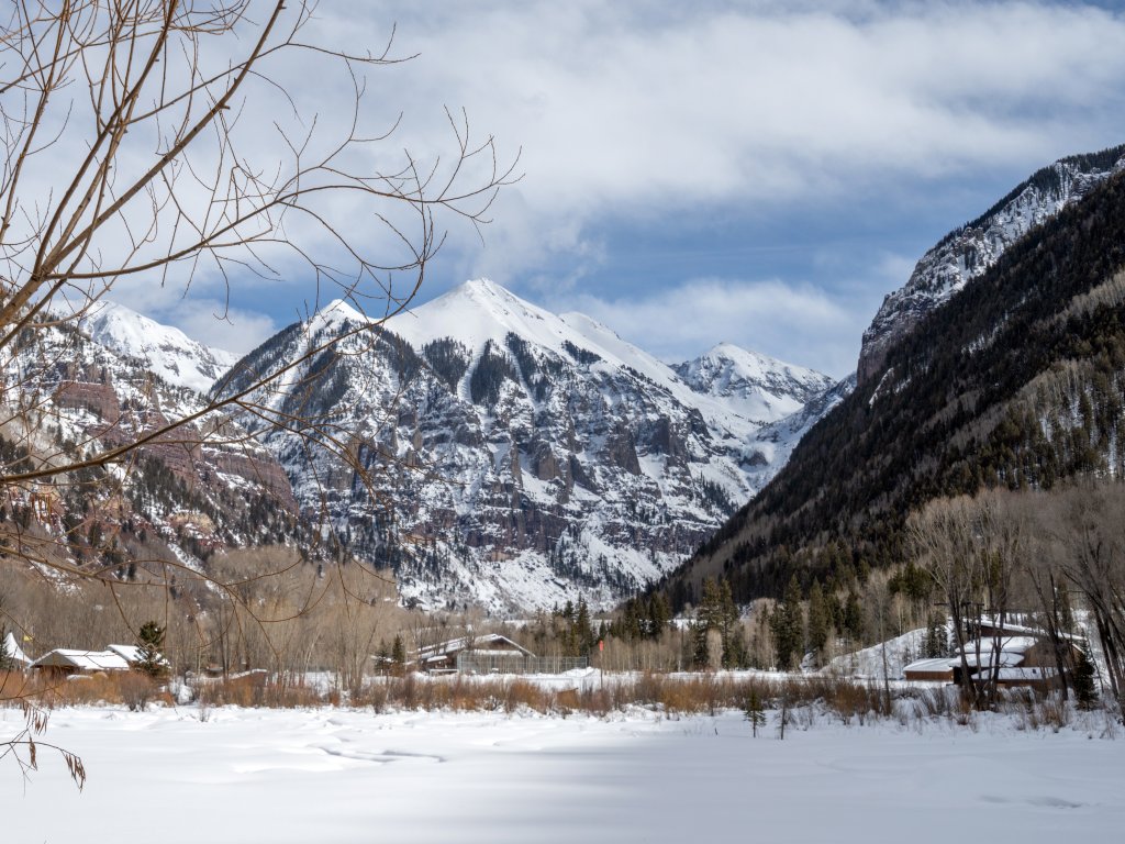 Riverside Condos B101 Vacation Rental in Telluride - RedAwning