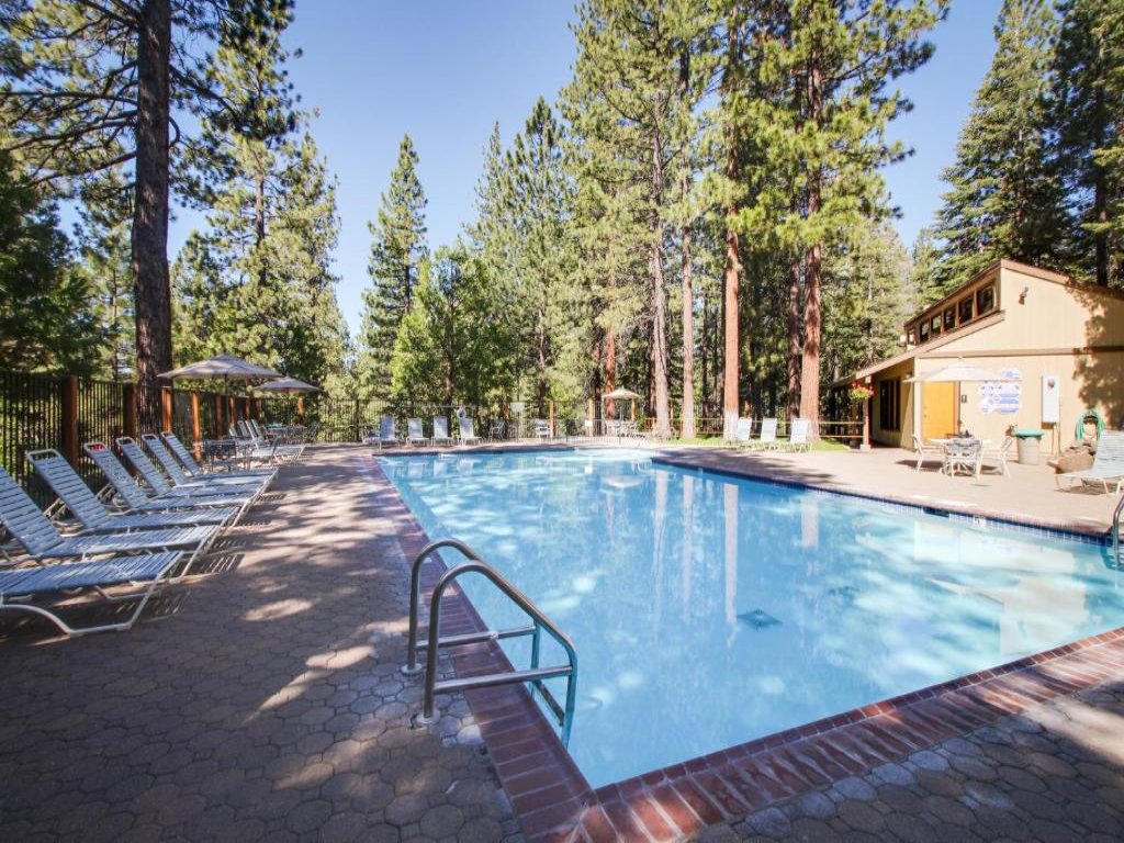 Kingswood Village 57 Vacation Rental in California - RedAwning