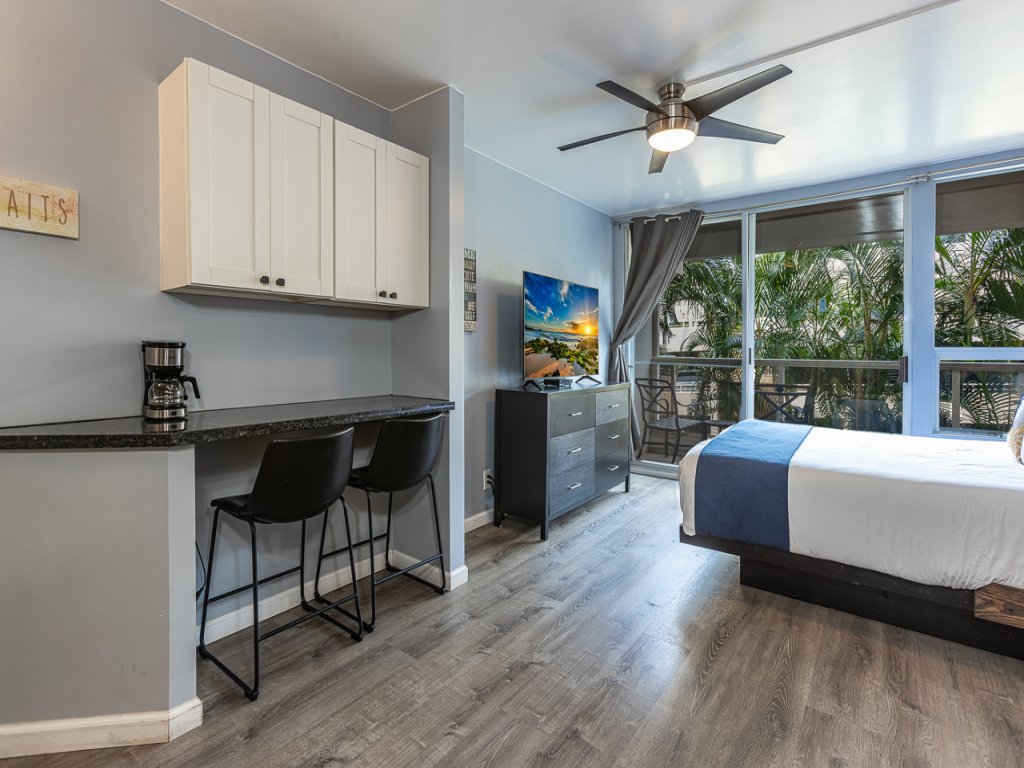 Maui Banyan P202 Vacation Rental in Kihei - RedAwning