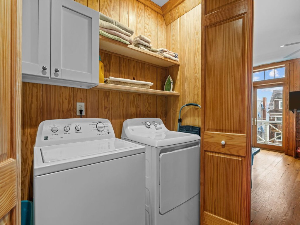 Carolina Moon Vacation Rental in North Carolina - RedAwning