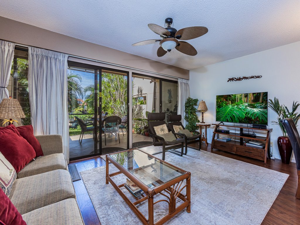 Maui Kamaole B102 Vacation Rental in Kihei - RedAwning