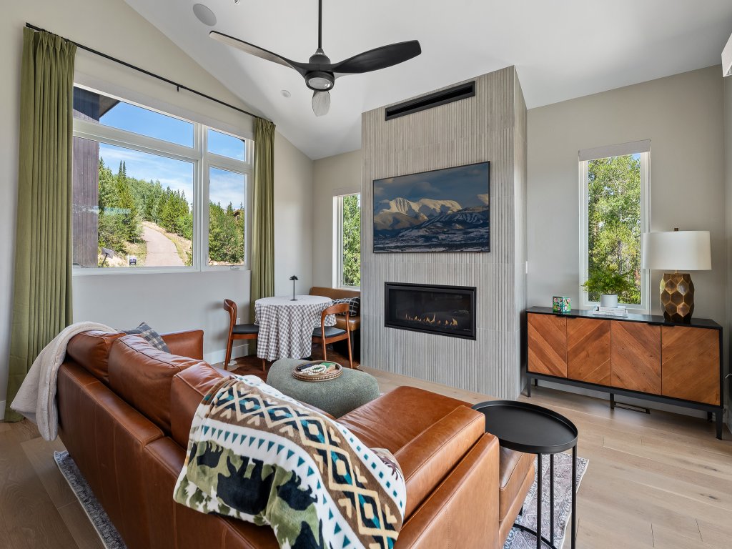 Moose Hollow Vacation Rental in Winter Park - RedAwning
