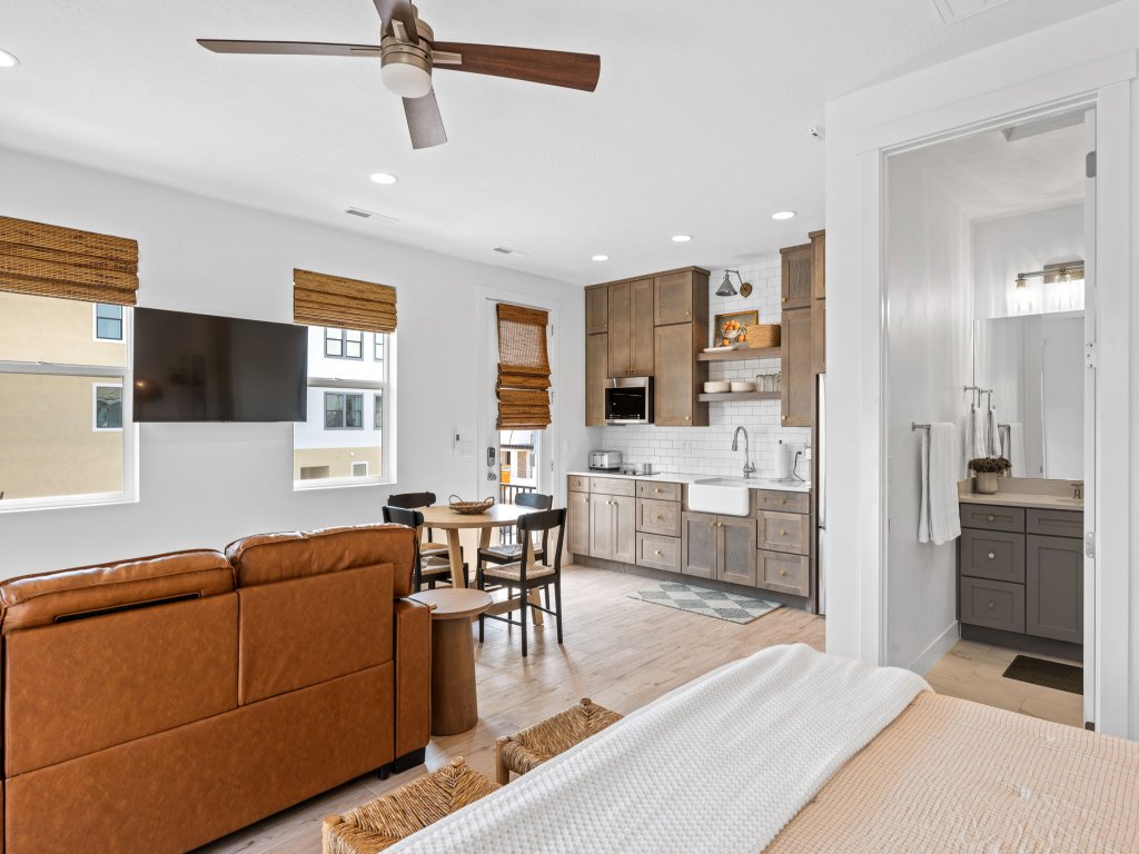 Sol Retreat Vacation Rental in St. George - RedAwning