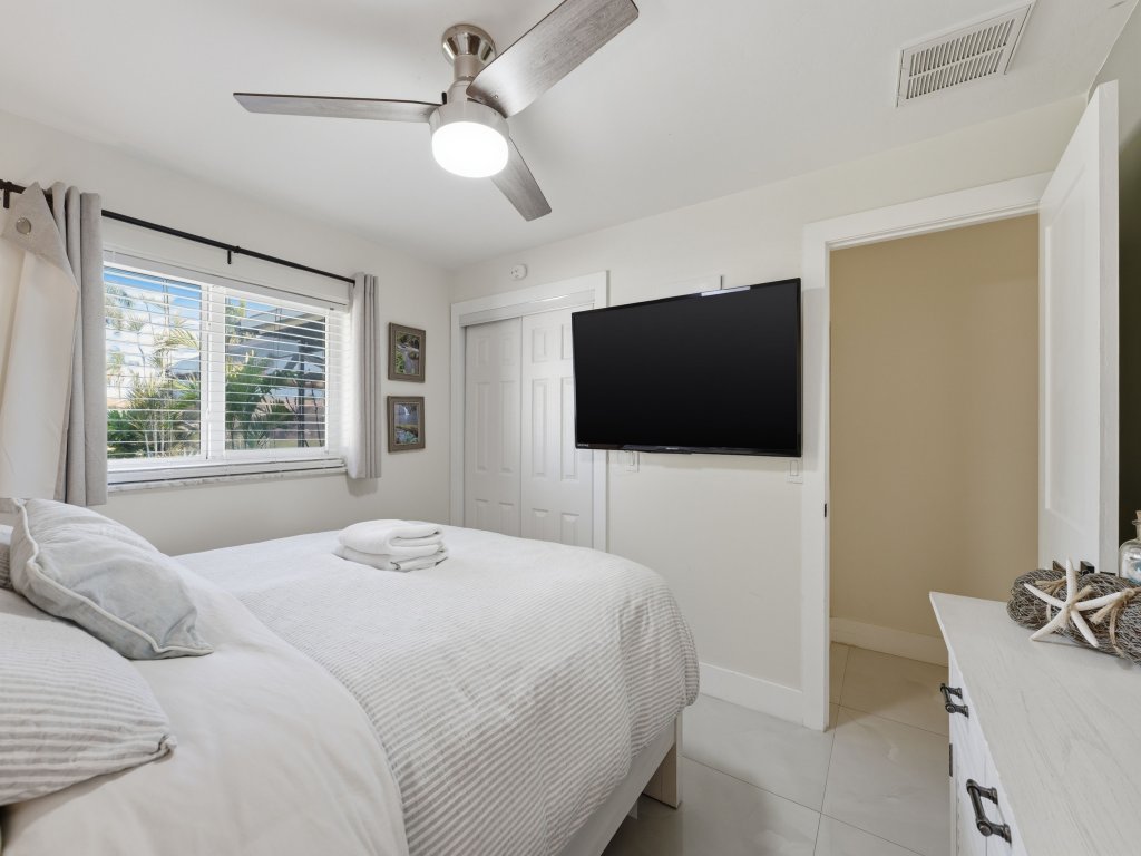 Waterfront Luxury Micro Resort Heated Salt Pool Vacation Rental in Cape Coral - RedAwning