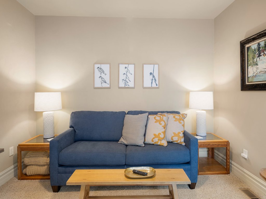 Birdhouse - Close to U of O & Downtown Vacation Rental in Oregon - RedAwning