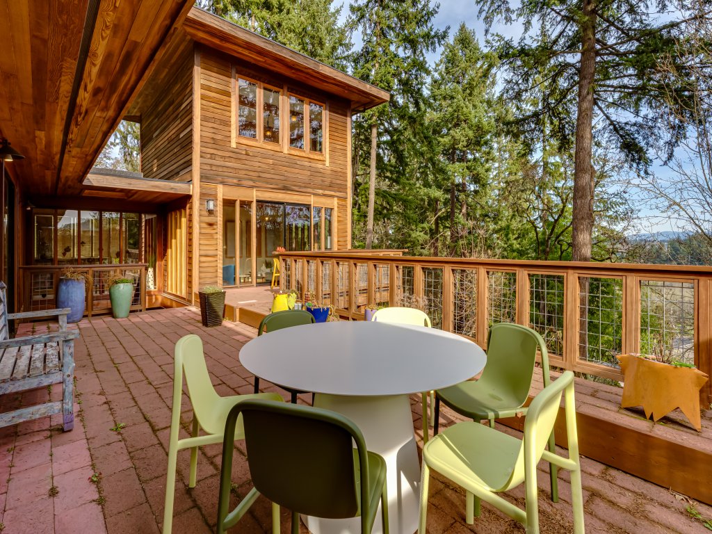 Lumbermill Modern - Zen Sanctuary near U of O Vacation Rental in Oregon - RedAwning