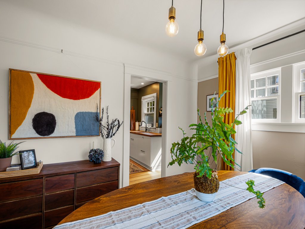 Orchard Luxe - Modern Home in Walking Distance to UO Vacation Rental in Oregon - RedAwning