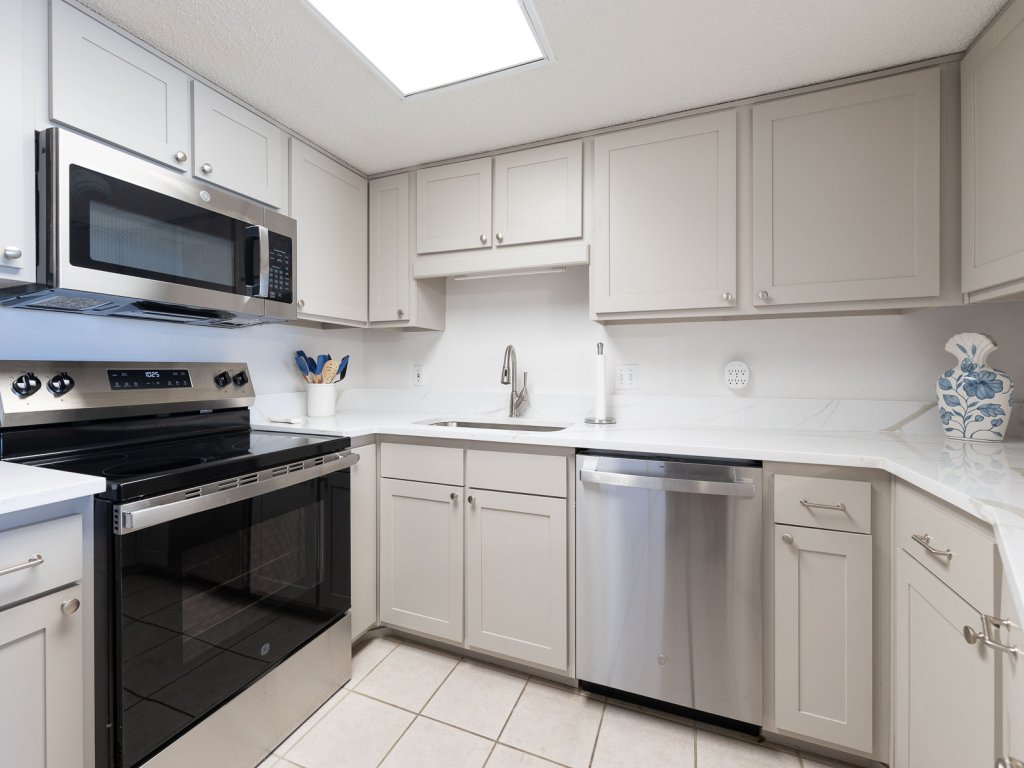 Phoenix V 415 Vacation Rental in Orange Beach - RedAwning