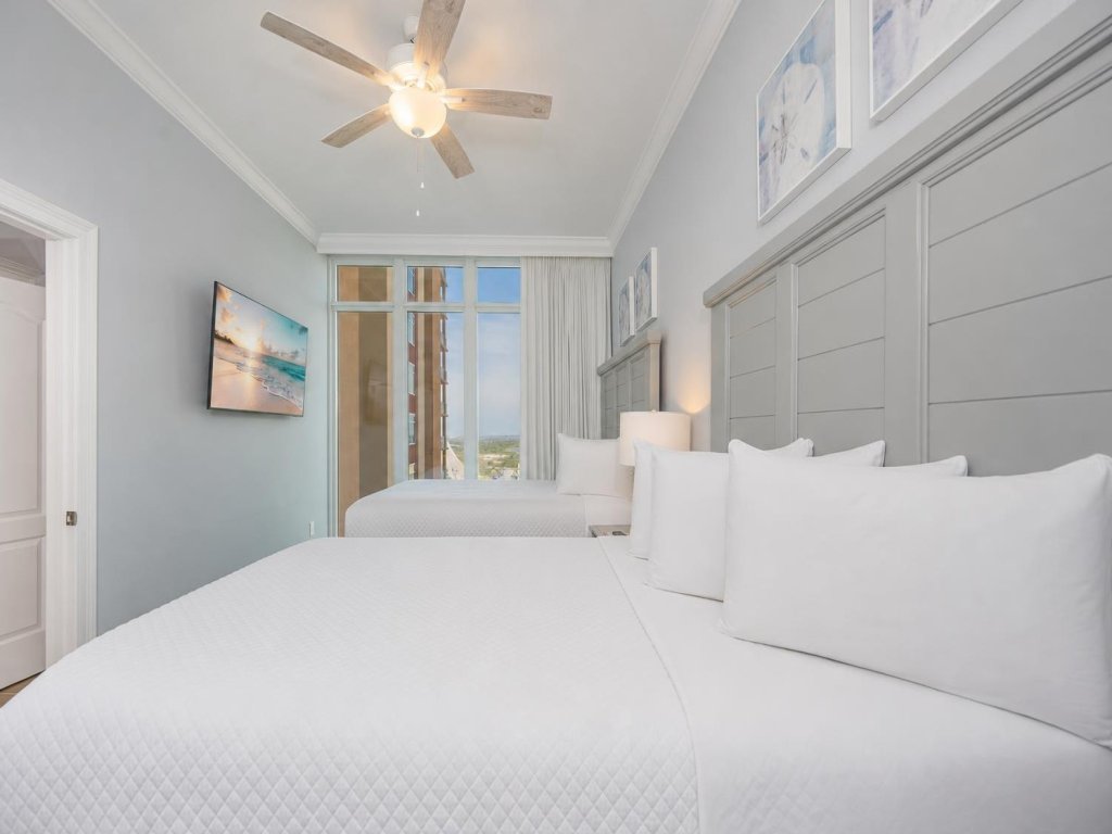 Phoenix Gulf Towers 1005 Vacation Rental in Orange Beach - RedAwning