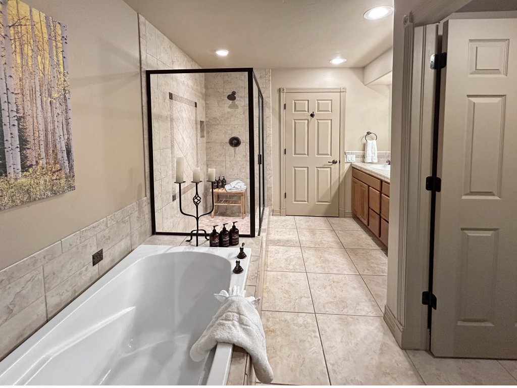 Victorian Chateau Retreat Vacation Rental in Grand Junction - RedAwning