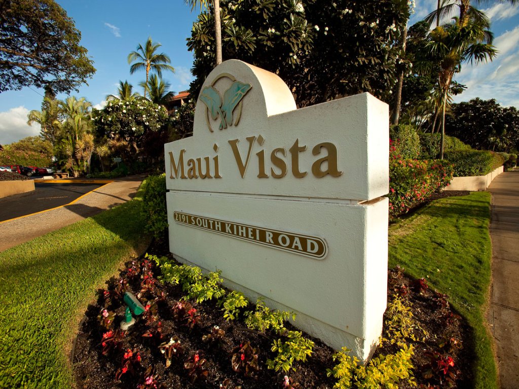 Maui Vista 1208 Vacation Rental in Kihei - RedAwning