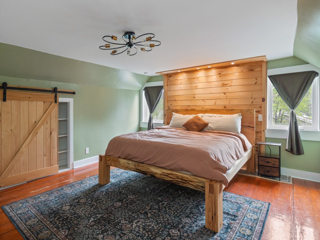 Ski & Stay Montpelier 4BR Home Sleeps 8 Vacation Rental in Vermont - RedAwning
