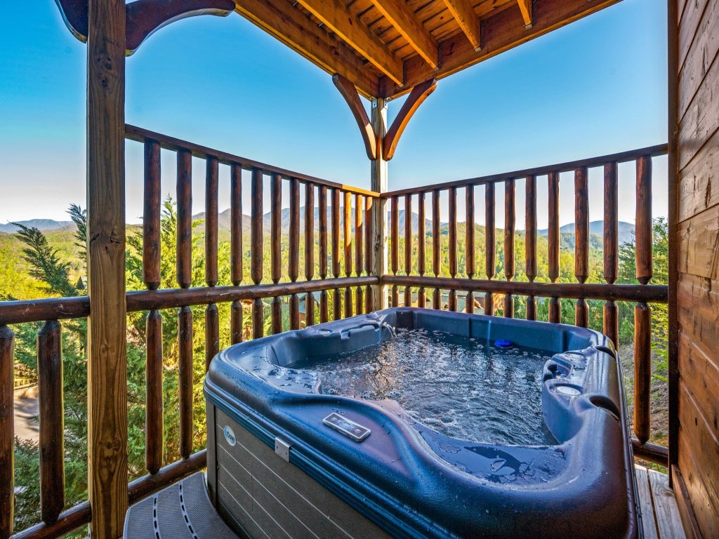Gatlinburg Views Lodge Vacation Rental in Gatlinburg - RedAwning