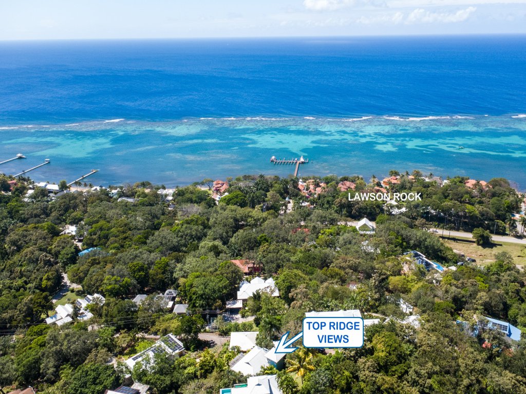 Top Ridge Views Vacation Rental - RedAwning