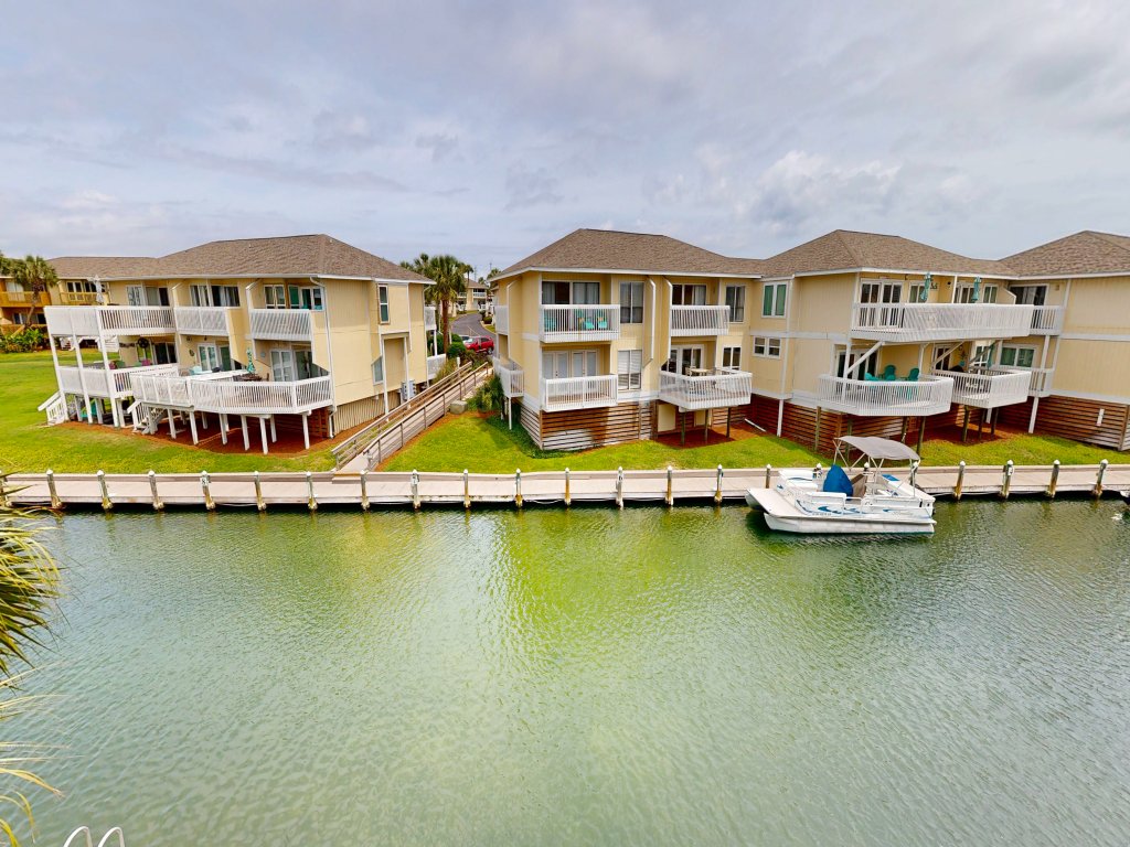 Sandpiper Cove 4205 Vacation Rental in Destin - RedAwning