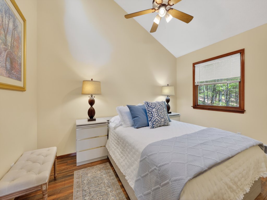 Pocono Sanctuary 10 Min to Falls Family Escape Vacation Rental in Pennsylvania - RedAwning