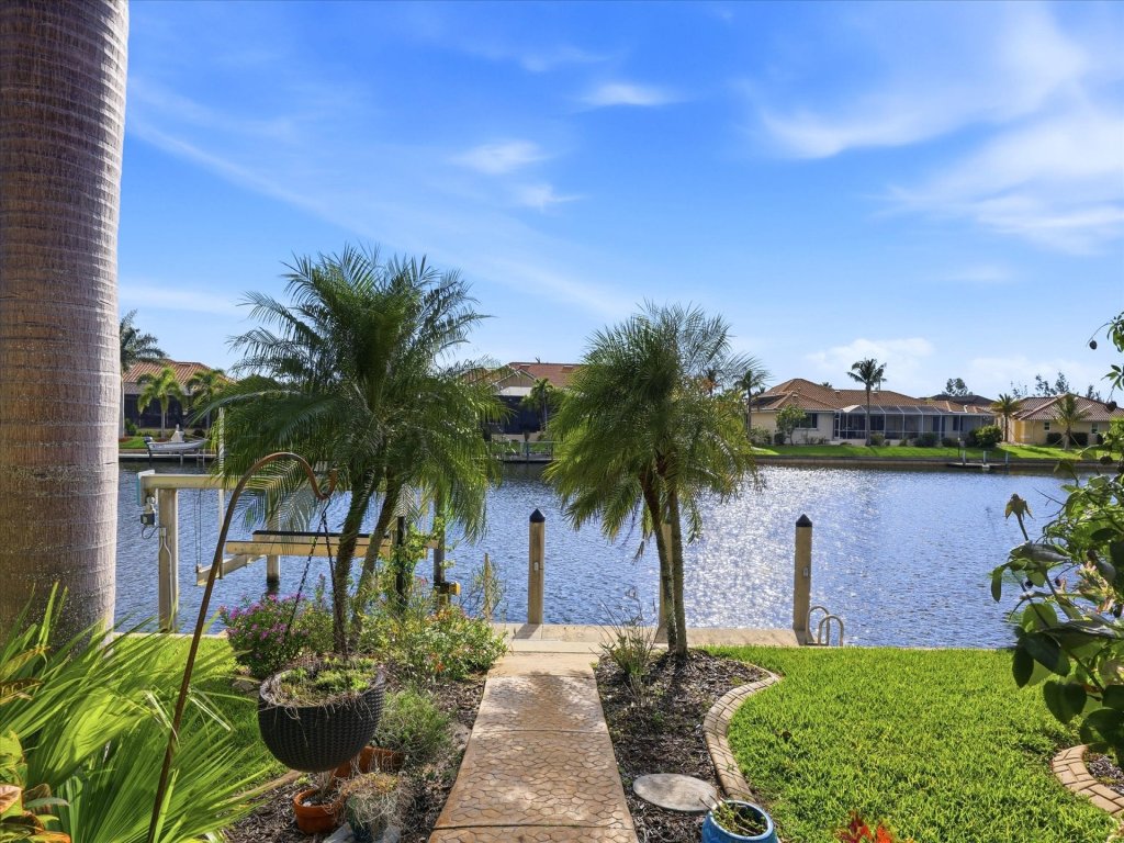 MAR3507 Vacation Rental in Florida - RedAwning