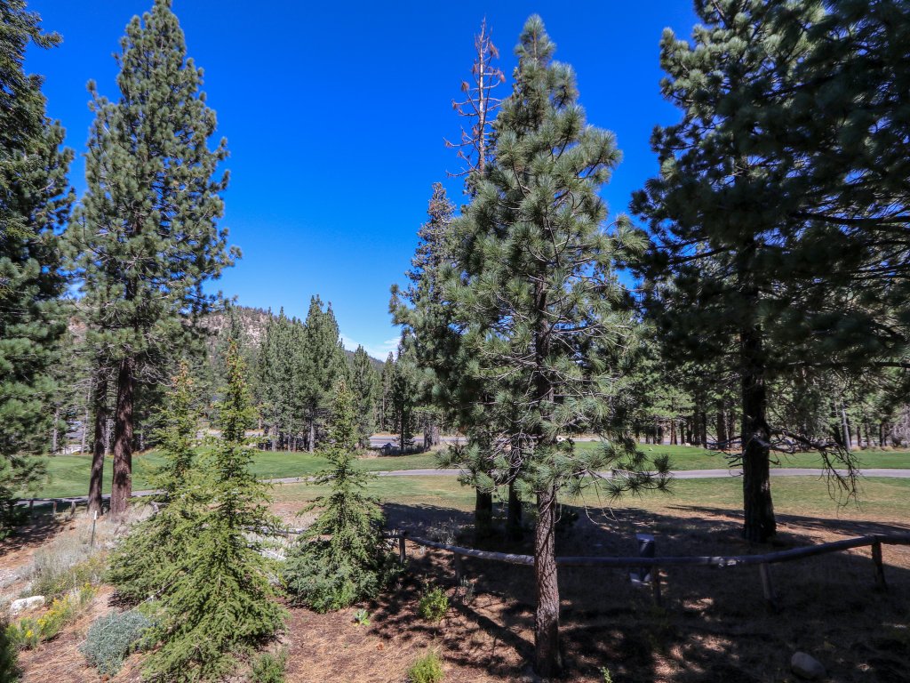 Graystone #2150 Vacation Rental in Mammoth Lakes - RedAwning