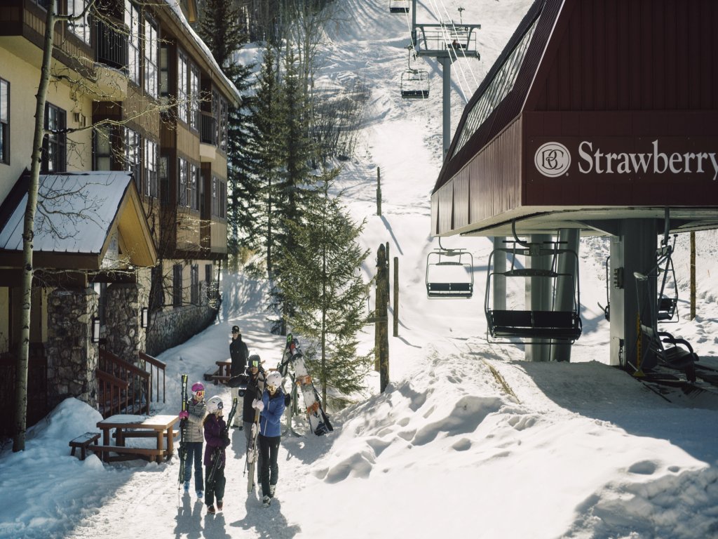 3BR Condo in Bachelor Gulch, Ski in/out Vacation Rental in Avon - RedAwning