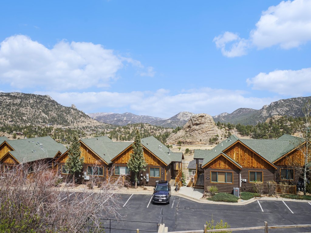 Timberline Haven S3 Vacation Rental in Estes Park - RedAwning