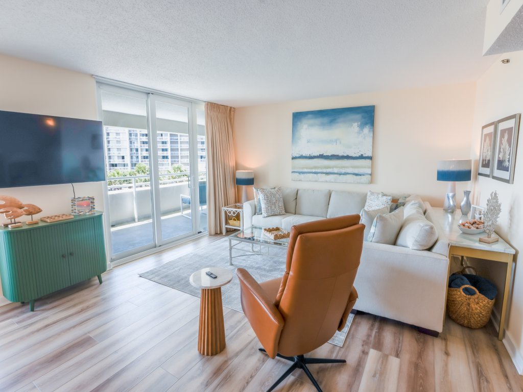 329 North Hampton, Expansive Balcony & Resort Amenities Vacation Rental in Myrtle Beach - RedAwning