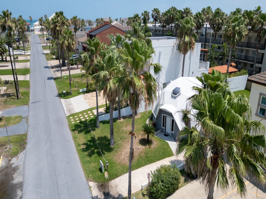 Unique GeoDome - Half Block to Beach  Vacation Rental in South Padre Island - RedAwning