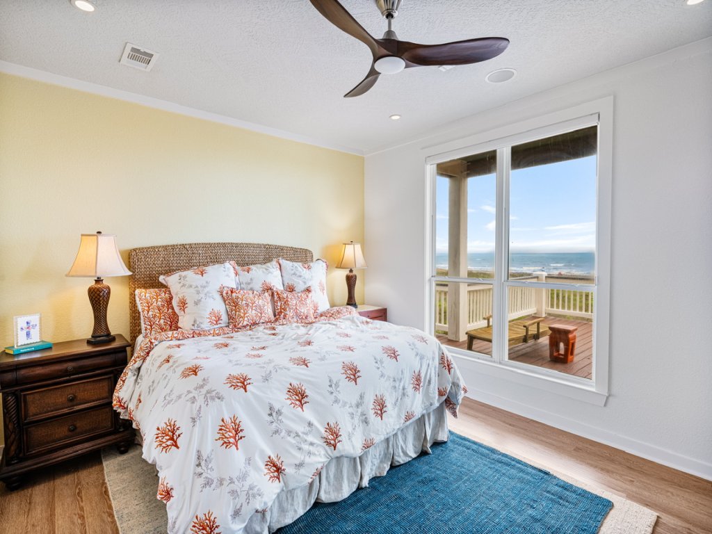 Dawn Treader Vacation Rental in Texas - RedAwning
